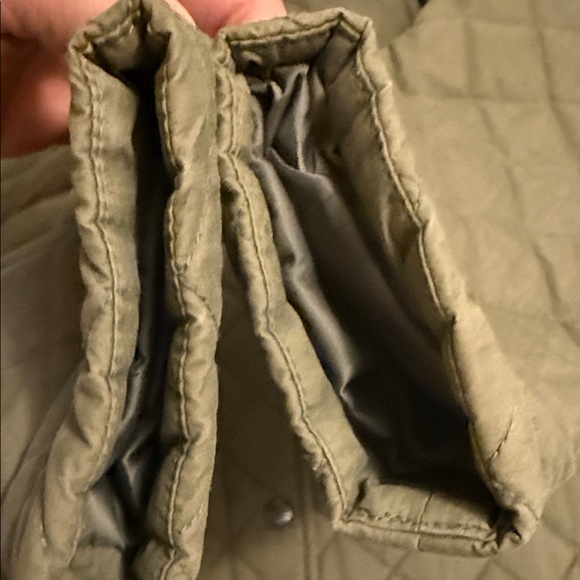 L.L. Bean Olive Quilted Jacket with Black Collar - Picture 4 of 7